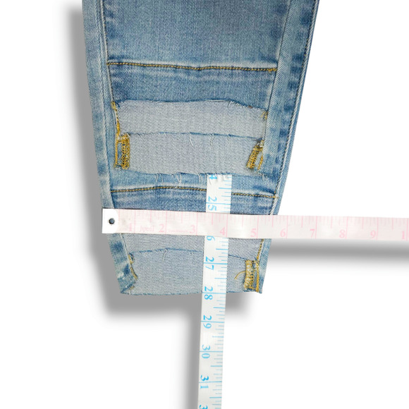 NWT Kancan High Rise Step Hem Skinny Denim Jeans Sz. 32x28 Light Stone Blue - Picture 8 of 9